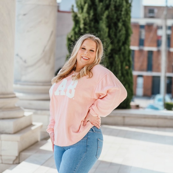 Meet The Posher : Bailey - Picture 1 of 3